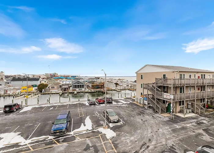 Bay Spot K301 Apartment *